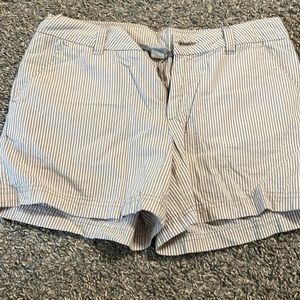 BCG shorts- perfect condition, sz 4